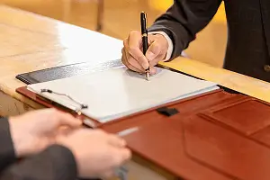 手机实体店销售什么手机